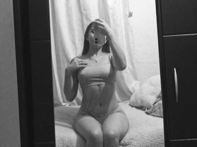 MelaniCarter - Live porn &amp; sex cam - 19852438