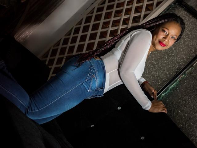 SharonDaviis - Live sex cam - 19854874