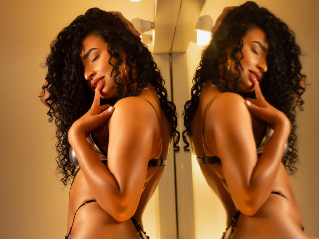 NaomyWm - Live porn &amp; sex cam - 19855554