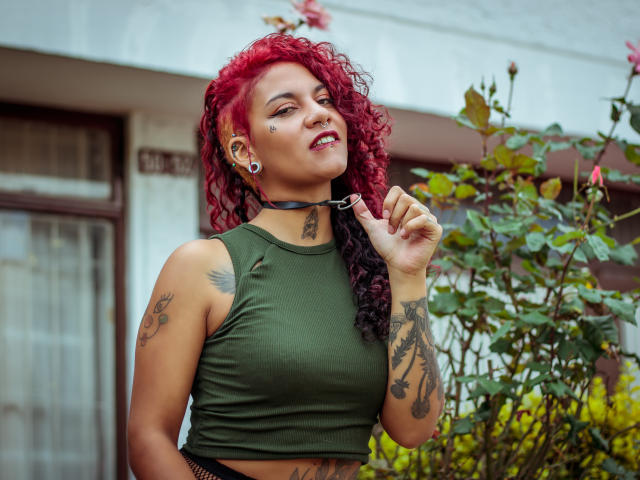 AlessiaPrime - Élő pornó és szexkamera - 19859462