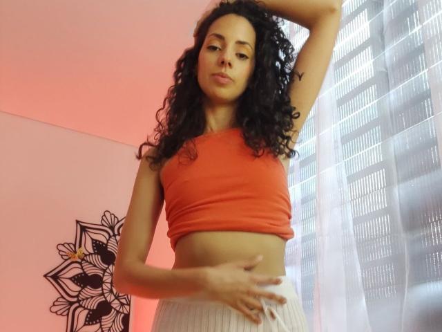 MoniqueCurlz - сексуальная веб-камера в реальном времени - 19863850