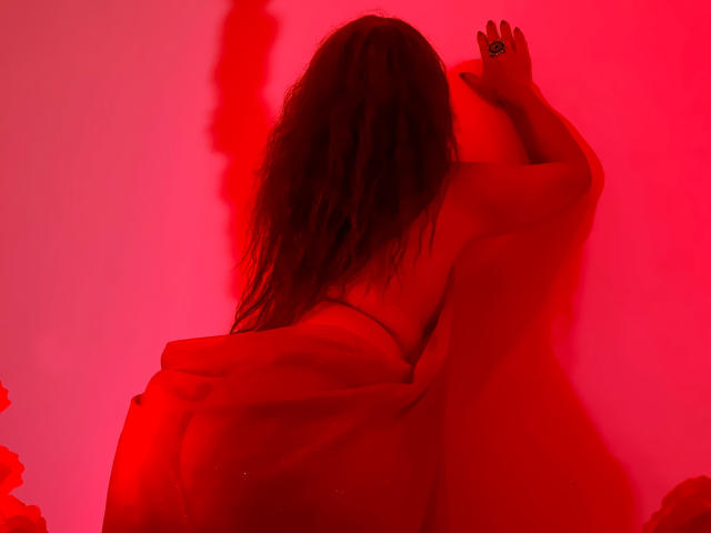 AliceMillerX - Camera khiêu dâm &amp; quyến rũ trực tiếp - 19864782