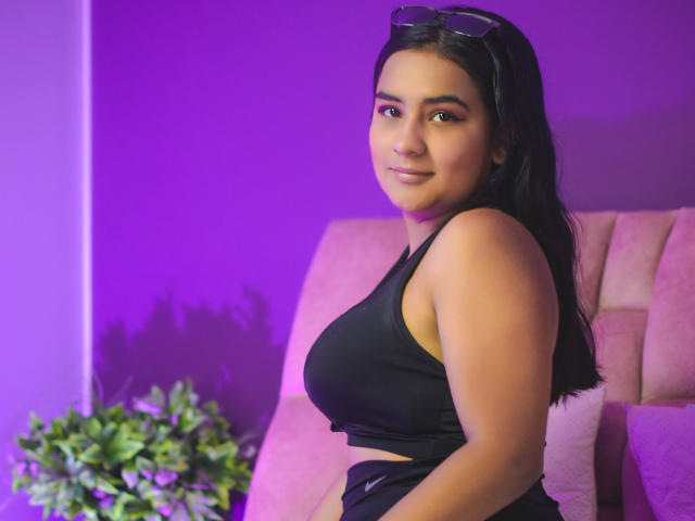 KellyAshford - Live porn &amp; sex cam - 19872782