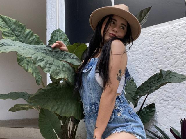 LianaBernocchi - Live porn &amp; sex cam - 19879818