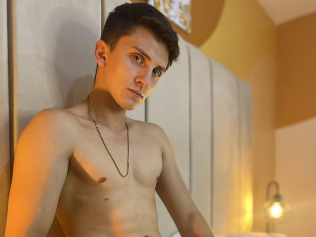 RagnarkLordBrok - Live porn &amp; sex cam - 19881326