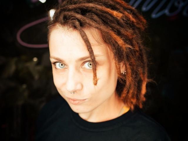 CharlineS - Live porn &amp; sex cam - 19882934