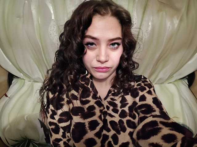 JuliaXBlossom - Sexe cam en vivo - 19885474