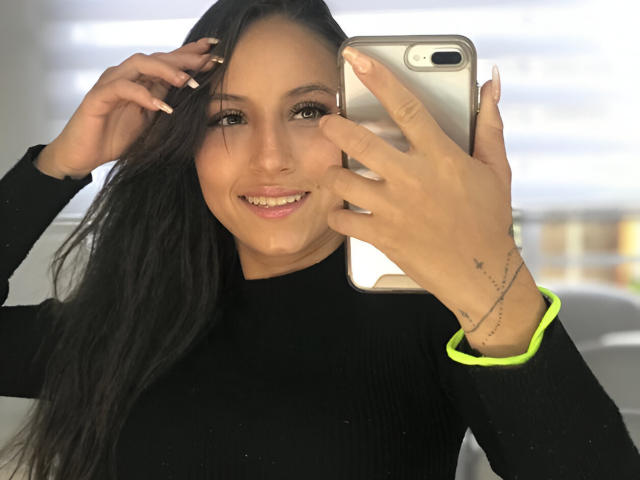 PaulettSmith - Live porn &amp; sex cam - 19903070