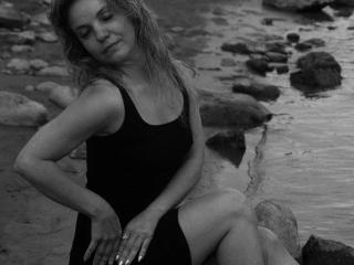 BluesAmber - Live porn &amp; sex cam - 19903386