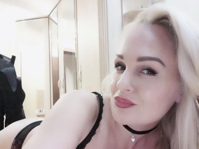 ElisMiracle - Camera khiêu dâm &amp; quyến rũ trực tiếp - 19903978