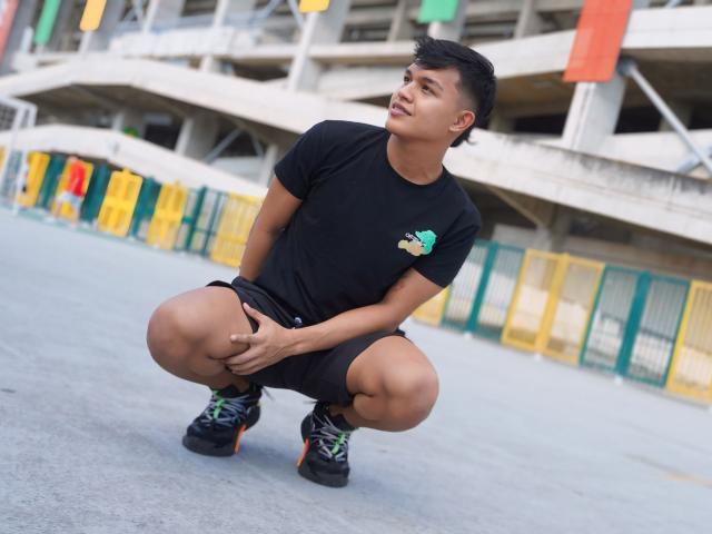 JordanTrinity - Live Sex Cam - 19904738