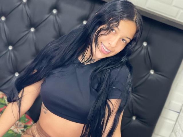 PriscillaPhyllis - Live porn &amp; sex cam - 19910018