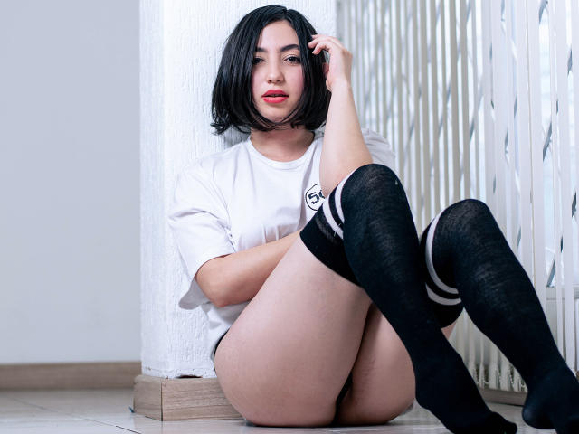 ZoeMilis - Live porn &amp; sex cam - 19913138