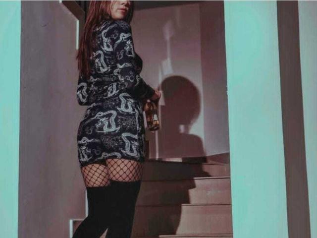 IsaMoah - Live sex cam - 19913894