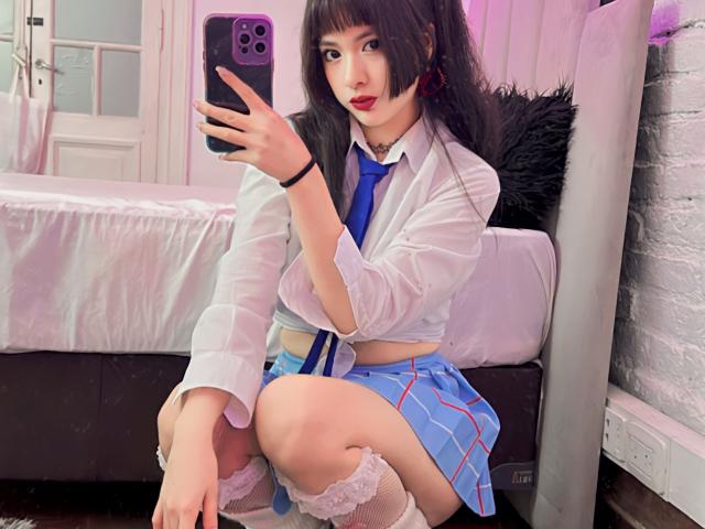 SabriPrettty - Élő pornó és szexkamera - 19915082