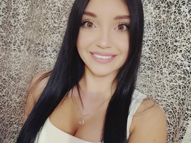 LuckyCarolyn - Live sex cam - 19917574