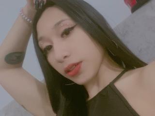 LauraMoreti - Live porn &amp; sex cam - 19918626