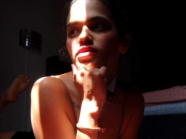 AtenaJb - Sexe cam en vivo - 19920706