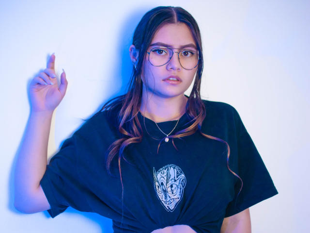 AbbyyCollins - Élő pornó és szexkamera - 19923298