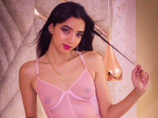 AlliceClarke - Live porn &amp; sex cam - 19924570