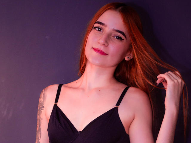 EmilyKhans - Live porn &amp; sex cam - 19926478