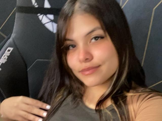 LuciaRobertz - Live porn &amp; sex cam - 19935906