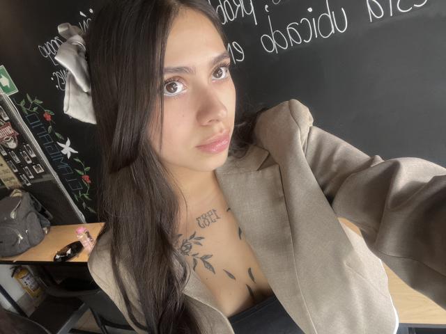 ChanelDeRosee - Live sex cam - 19942226