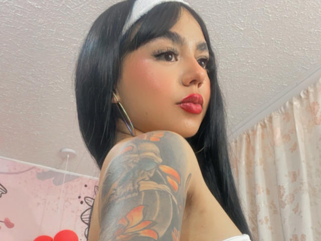 ThaliaCasstro - Élő pornó és szexkamera - 19942714