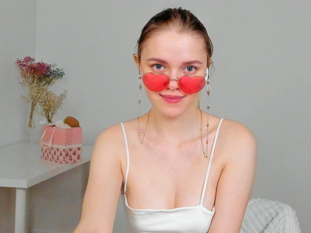 LadyBellaa - Live porn &amp; sex cam - 19944906