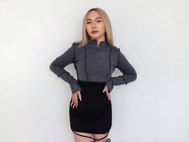 AfinaHester - сексуальная веб-камера в реальном времени - 19946138