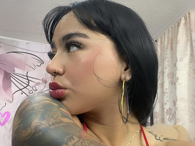 ThaliaCasstro - Live porn &amp; sex cam - 19955582