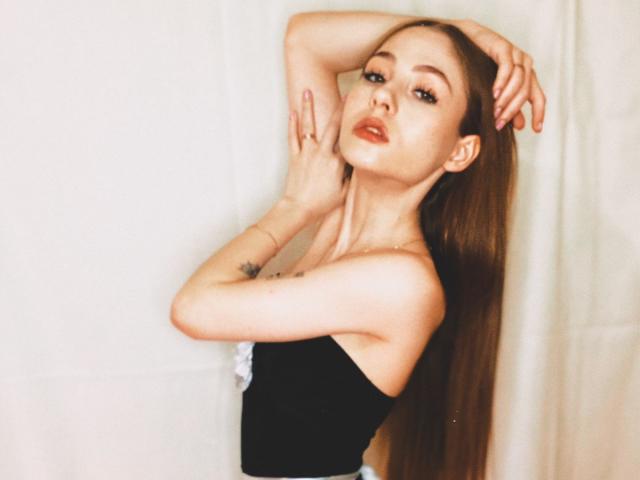 TessaHawkin - Élő pornó és szexkamera - 19963426