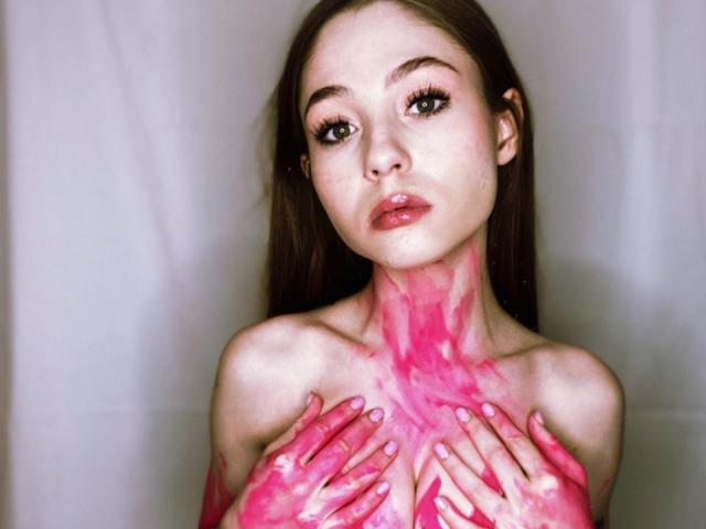 TessaHawkin - Live porn &amp; sex cam - 19963490