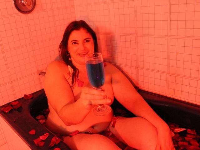 Sarasmeet - Live porn &amp; sex cam - 19966222