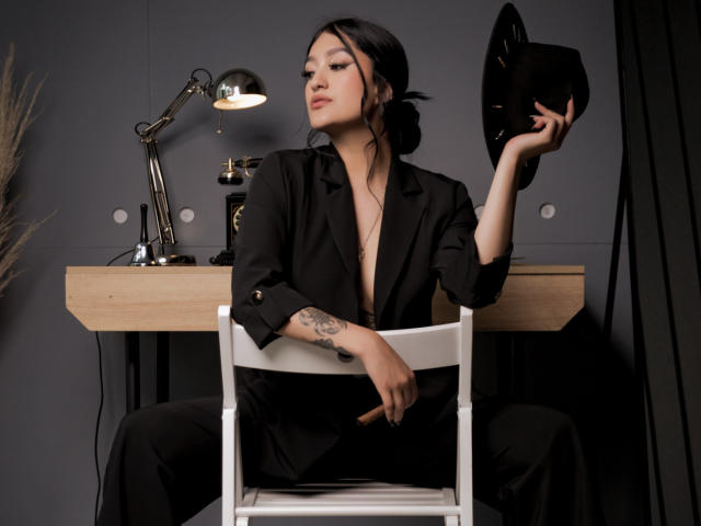 EmmaRosseti - Live porn &amp; sex cam - 19966278