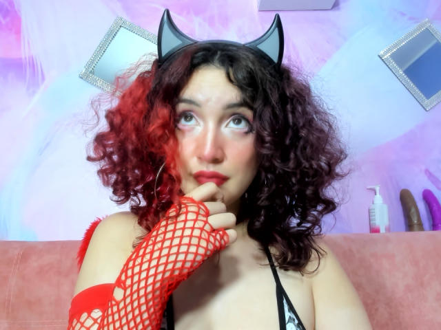 IvyRadke - Live porn &amp; sex cam - 19966878