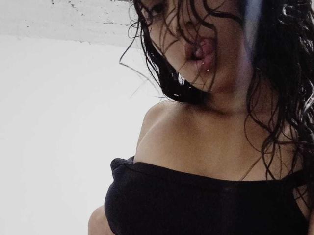 SaraRussel - Live porn &amp; sex cam - 19970302