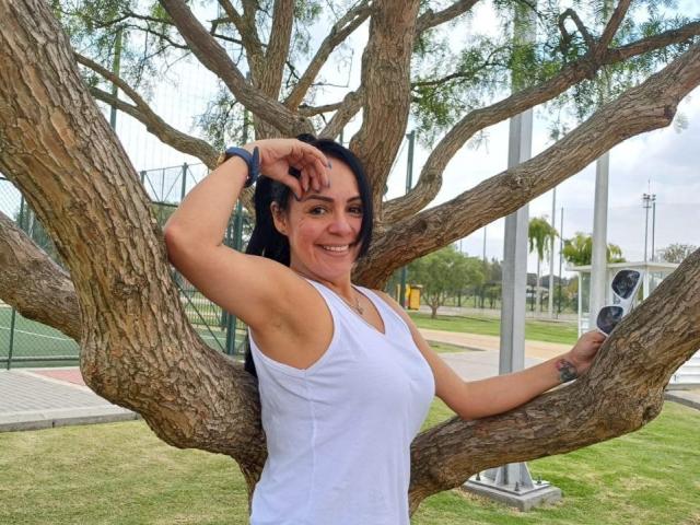 LailaCastillo - פורנו בשידור חי ומצלמת סקס - 19972002