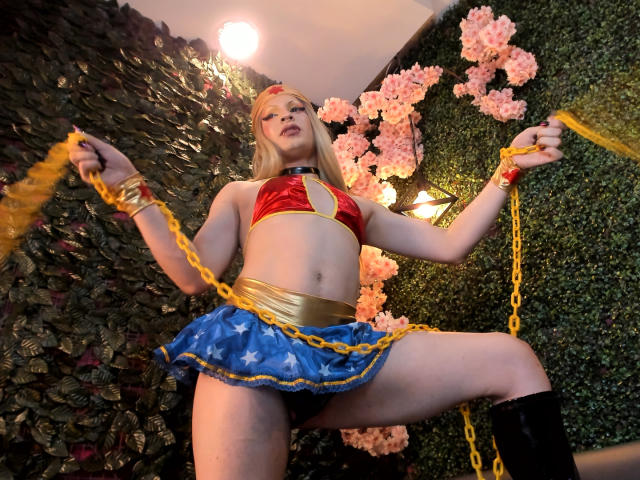 ThenaViolet - פורנו בשידור חי ומצלמת סקס - 19974790