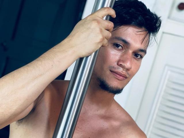 LarryStewart - Live porn &amp; sex cam - 19975226