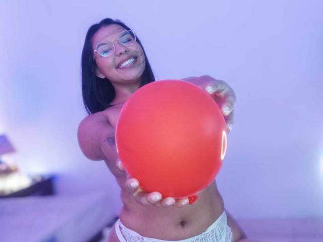 LizzyBush - Live sex cam - 19976050