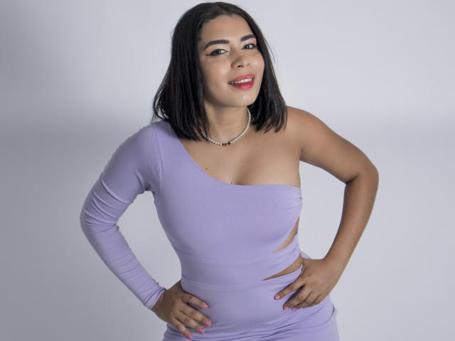 CataliinaSaenz - Live porn &amp; sex cam - 19976746