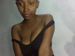 LaylaS - сексуальная веб-камера в реальном времени - 19978882