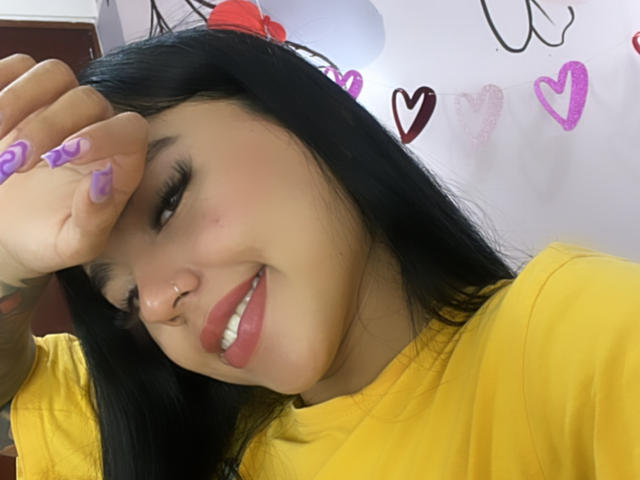 ThaliaCasstro - Live porn &amp; sex cam - 19979854