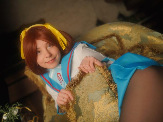 MissAstravert - Live sexe cam - 19980102