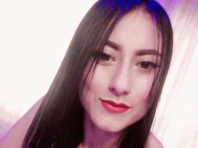 MichelleLatin - Sexe cam en vivo - 19985206