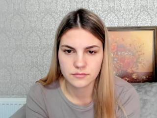 Tsirilla - Live porn &amp; sex cam - 19986526