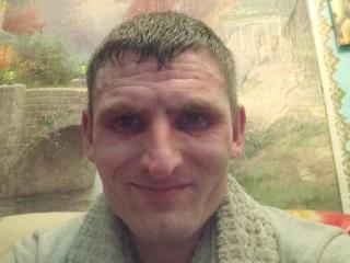 DesireGeorge - Live porn &amp; sex cam - 19986538