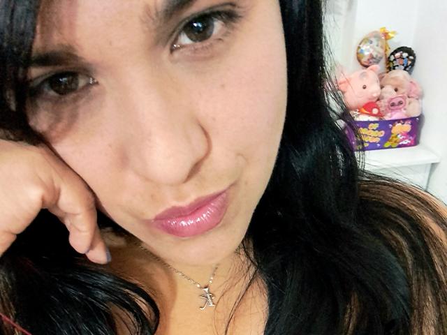 VivianaThomson - Live porn &amp; sex cam - 19989178