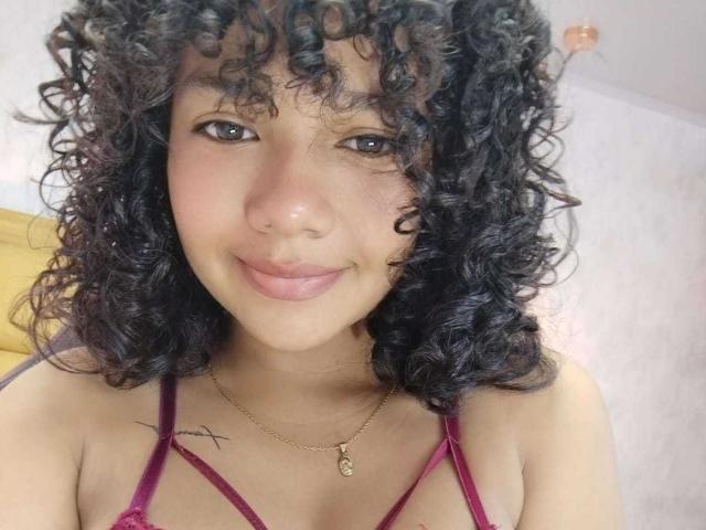 RenataMarin - сексуальная веб-камера в реальном времени - 19989902